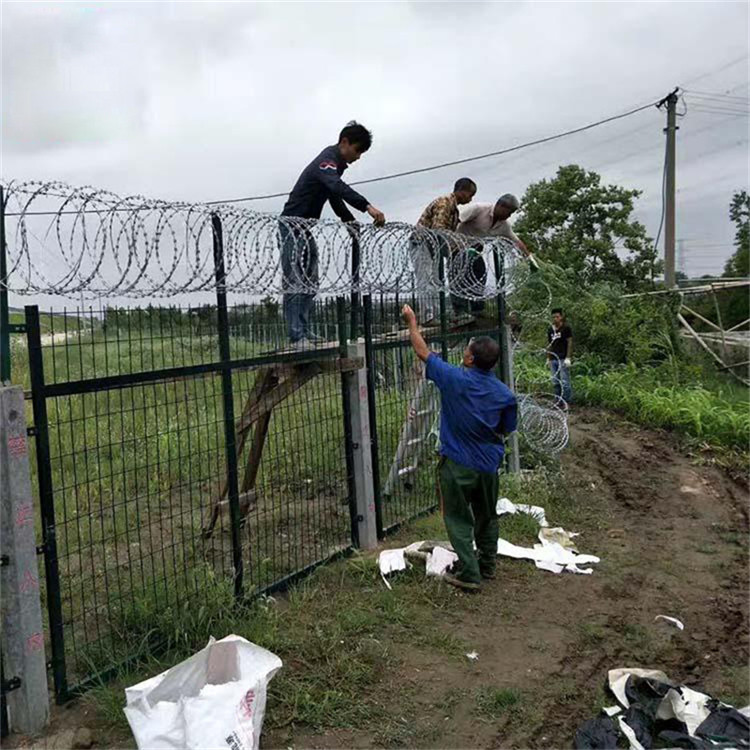 鐵路路基防護柵欄圖片3